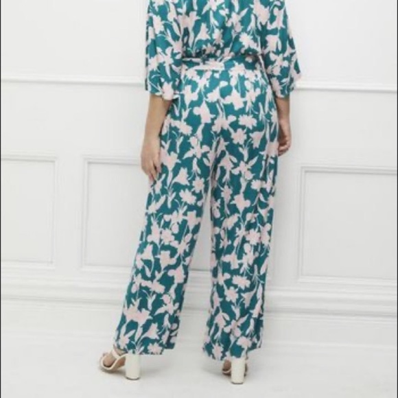 Nwt Eloquii Elements kimono sleeve Jumpsuit green pink floral multiple sizes - Picture 2 of 12